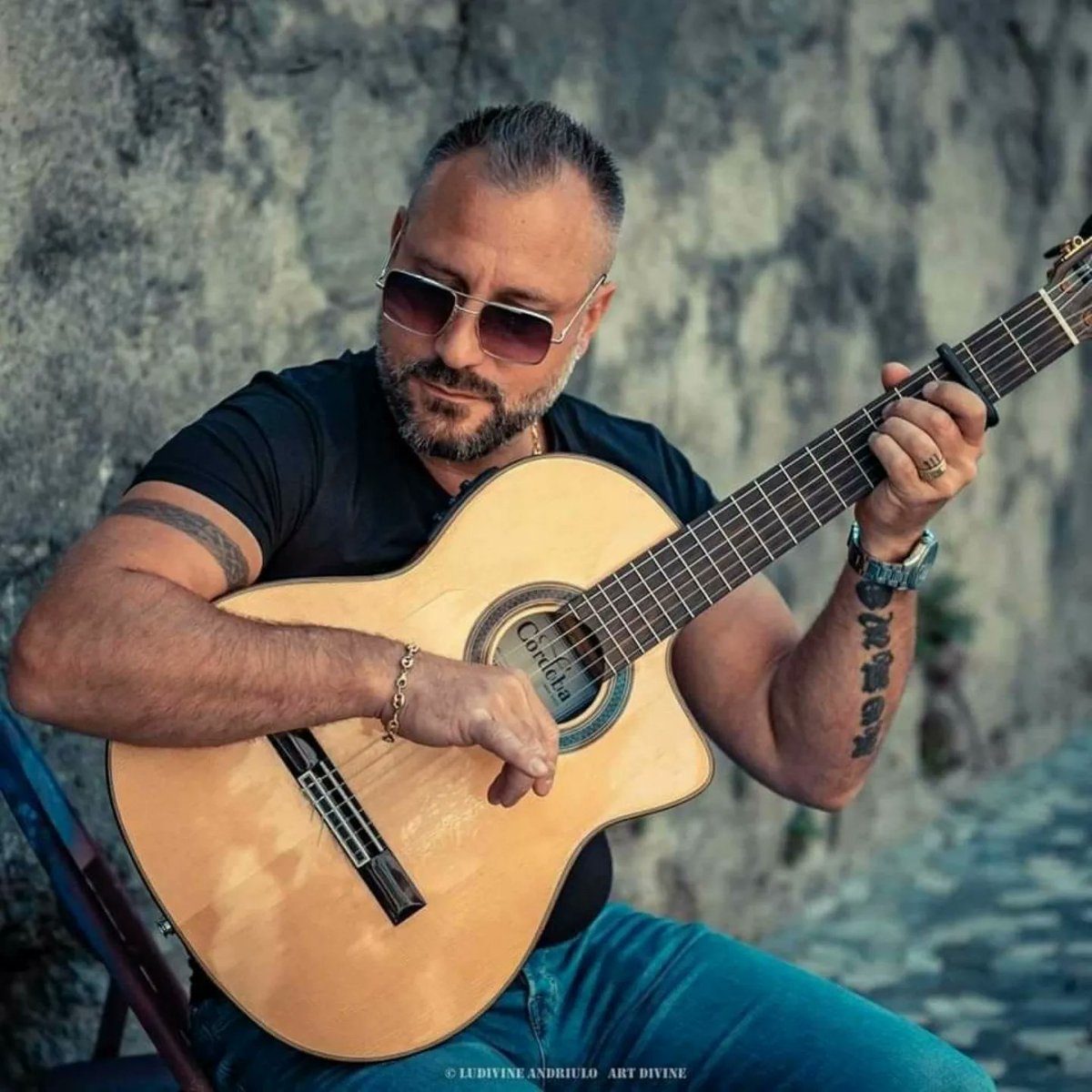 associationzicomatic tweet media