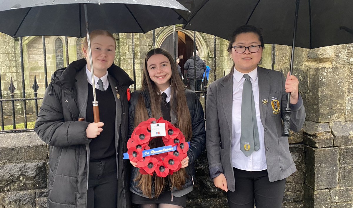 Our 6th form senior presents were proud to lay the wreath on behalf of <a href="/MaestegSchool/">Maesteg School</a> today #WeWillRememberThem