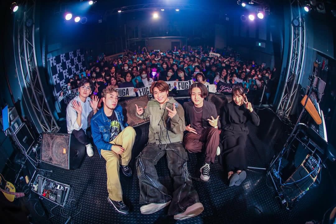 fuga2828's tweet photo. change tour FINAL ‼️
本厚木サンダースネーク🐍
お越しくださり
本当にありがとうございました🔥
FUGARに愛をたくさんもらった
そんなツアー。
まだまだこれから。
最高の景色を見に行こう🦋
アーカイブも是非🏆
https://t.co/qxa1R9Iuzf https://t.co/YaVGkb35u6