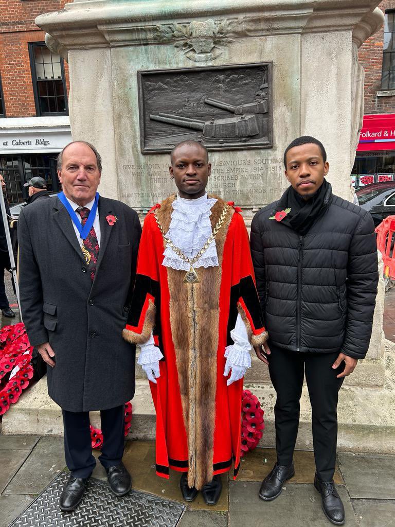 Me, The Mayor of Southwark, and <a href="/LSBU/">London South Bank University - LSBU</a> Chancellor <a href="/SimonHughes/">Simon Hughes</a> today, after laying wreaths on Remembrance Sunday at Borough High Street war memorial. 🙏🏾