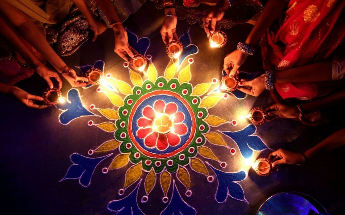 Wishing you a Shubh Diwali filled with good fortune, health, wealth, and the joy of family. May the diyas light up your life and the rangoli brighten your days with prosperity. Happy Diwali. @LeedsHospitals @Leeds_Childrens @LDShospcharity @LTHTTherapyCSU