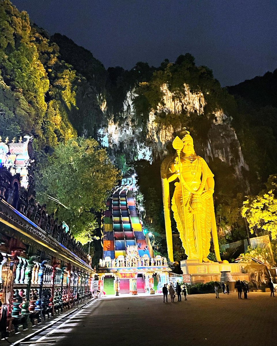 Happy deepavali 👁️💙👁️ I’m your prince Jek 🫶🏻🫶🏻🫶🏻

#IsaacVkm #邬凯名 #아이젝 #젝터