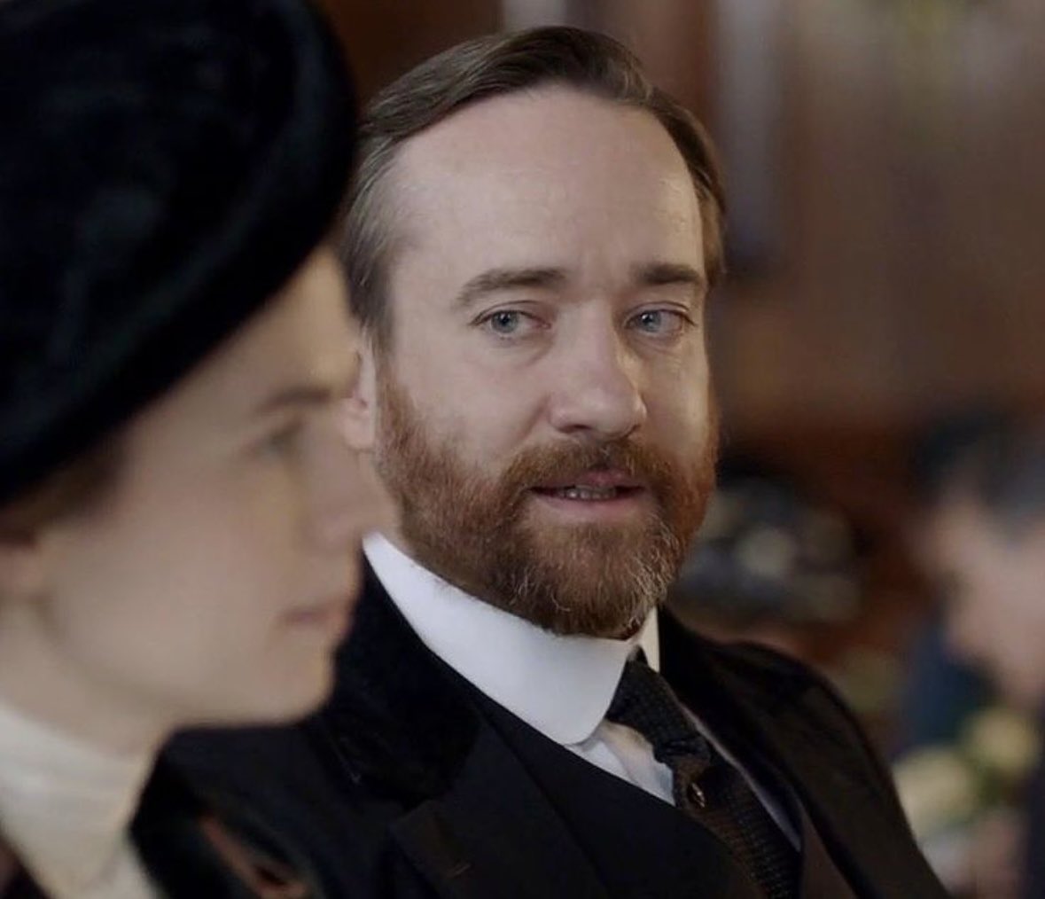 MacfadyenDaily's tweet image. No shave November with Howard’s End.

#matthewmacfadyen #howardsend #hayleyatwell