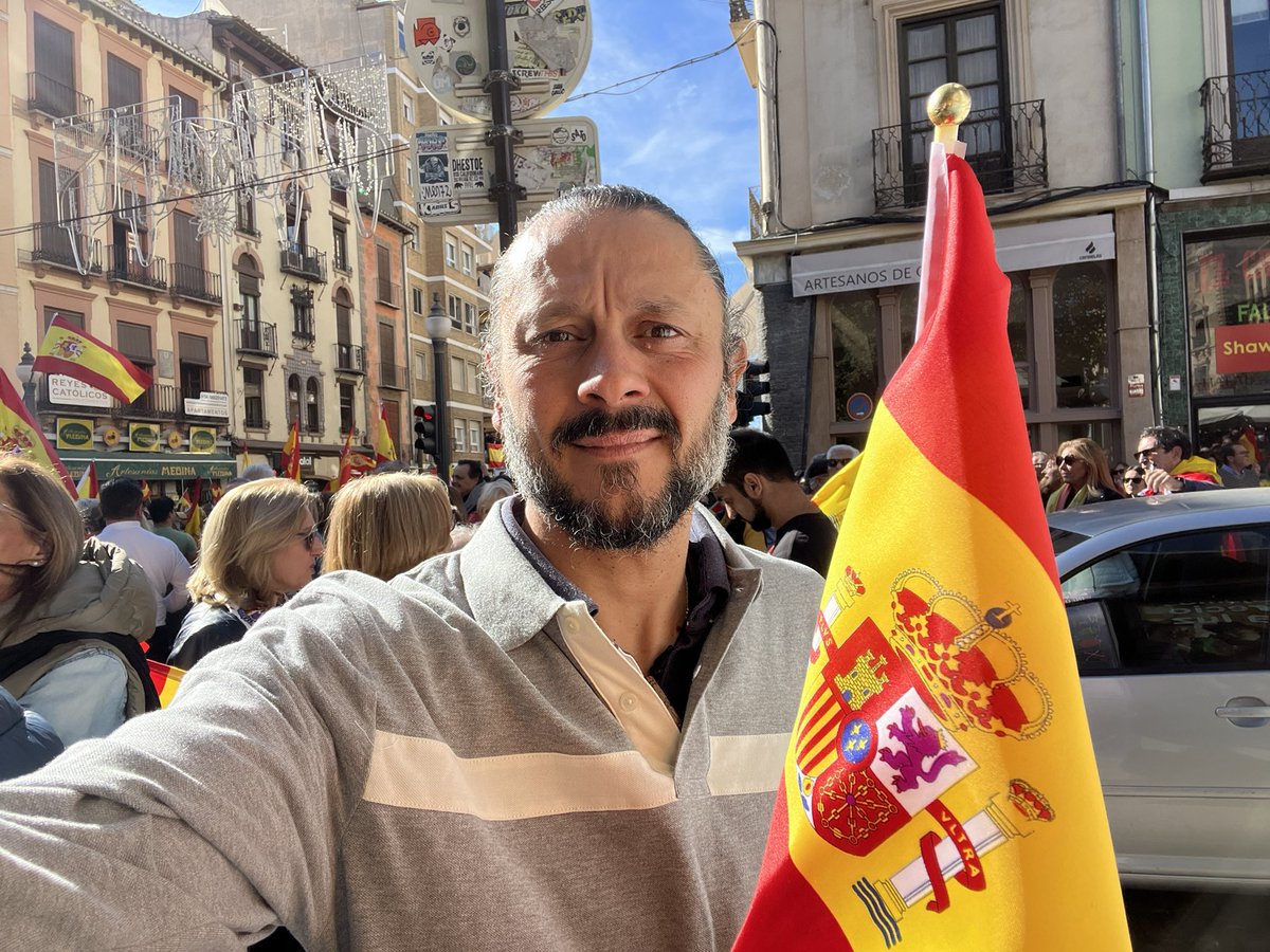 agaper2011's tweet photo. #EspañaNoSeRinde https://t.co/wkn9N2vhHZ
