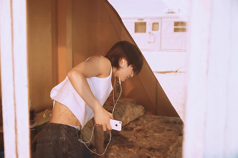 porcel444in's tweet photo. taemin's e-girl serve https://t.co/roeDbf11Oj