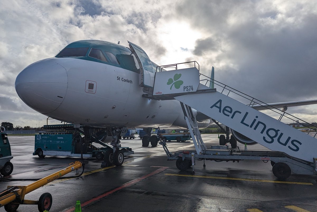 SirJessmo's tweet photo. And onto our chariot we climb...

@aerlingus I think you'll like this picture 😉

#Travel #Travelgram #BusinessTrip #Paris #France #Xerotech #OnTheRoadAgain https://t.co/oLMQOrmany