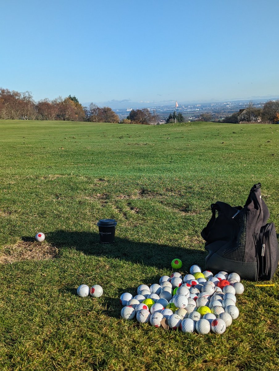 Stunning afternoon to hit some balls with a coffee @gc_ranfurly @GolfGuruStu @RanfurlyGC1889 @PINGTourEurope