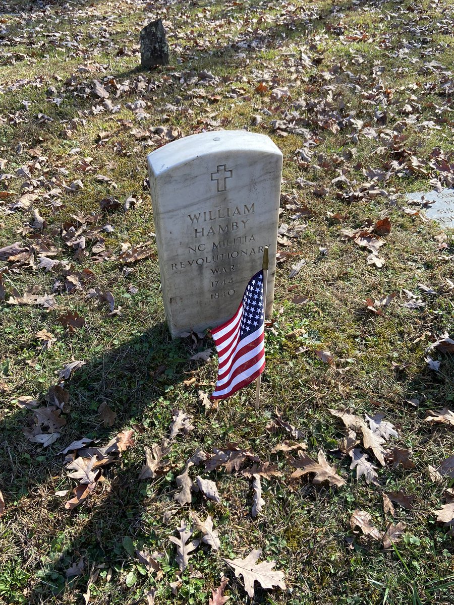 SmokiesEXIT's tweet photo. @GreatSmokyNPS Can you please update your old/stock photo ? We’ve cleaned Veterans graves &amp; placed flags on them this year &amp; his looks much better now 🇺🇸❤️ https://t.co/AQcFpoyTKb