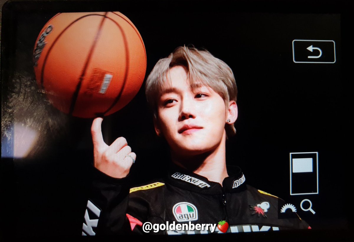 goldenberry828's tweet photo. 231112 메이크스타 대면팬싸
🏀🐶🏀

#골든차일드 #GoldenChild 
#장준 #이장준 #JangJun #LeeJangJun https://t.co/1sSmBpDx11