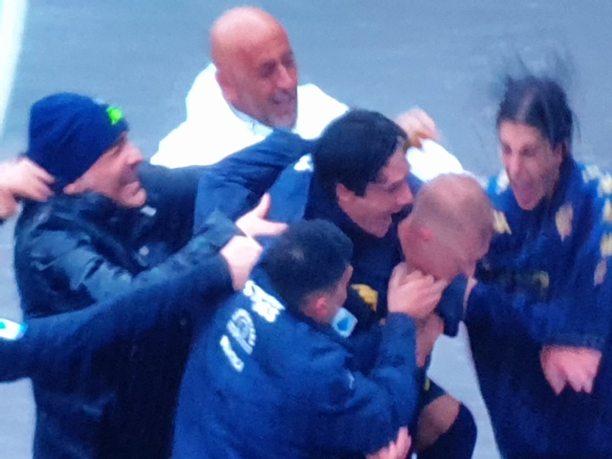 WarmenBent's tweet image. Basta! Via da #Napoli! La misura è colma! Abbiamo perso con una squadra coriacea ma scarsissima! Che spettacolo pietoso! Gran gol di #Kovalenko!

#NapoliEmpoli #Empoli #GarciaOut