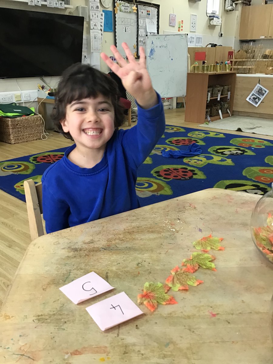 Rec_StSilas's tweet photo. We can count and represent 4 and 5. #SilasMaths @stsilasschool https://t.co/VZlUnYau8B