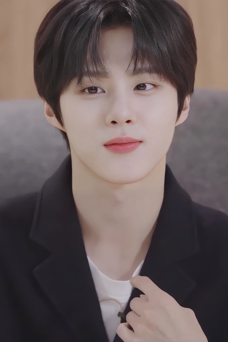 Saturn2427's tweet photo. 우석시♡ https://t.co/zks5mlnZFT