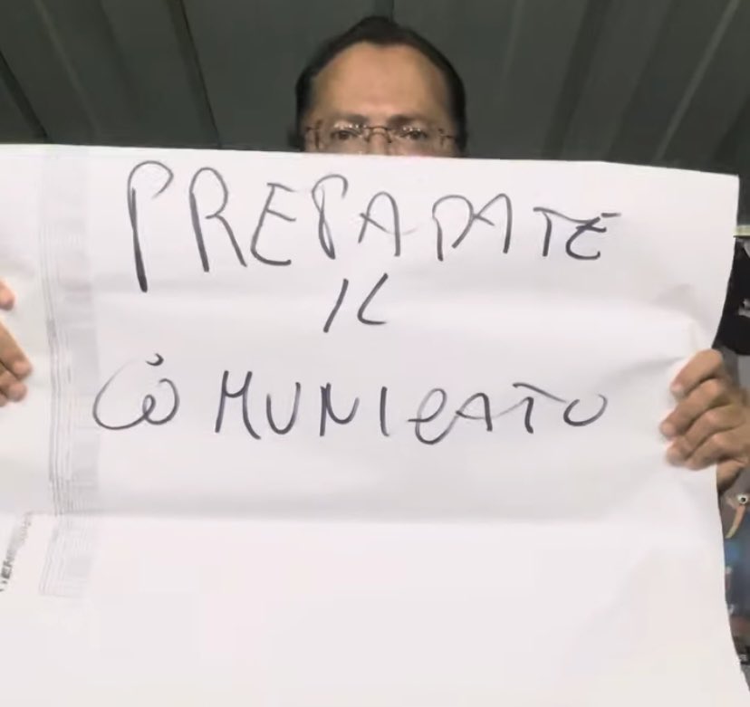 valverdesesuale's tweet photo. @sscnapoli #garciaout https://t.co/ZpUlWOTk9Y