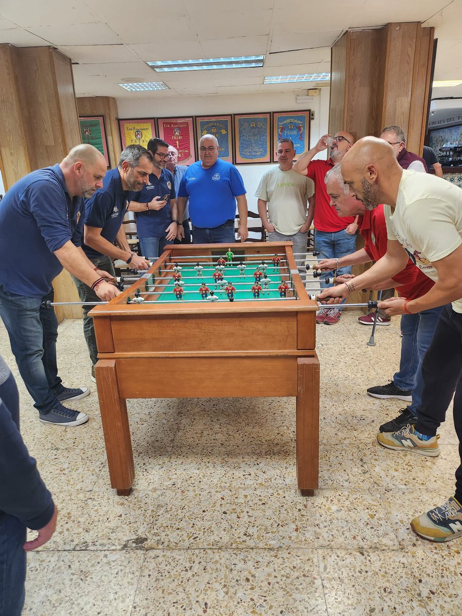 Pilar_SFrancesc's tweet image. Este 𝗜 𝗖𝗔𝗠𝗣𝗘𝗢𝗡𝗔𝗧 𝗗𝗘 𝗙𝗨𝗧𝗕𝗢𝗟𝗜́ 𝗘𝗣𝗦𝗙 és un no parar…

Ya s’ha disputat la 𝗙𝗜𝗡𝗔𝗟 entre les falles Avinguda de l’Oest @Velluters2 i Peu de la Creu @peudelacreu 

𝗖𝗔𝗠𝗣𝗘𝗢́
𝗙𝗮𝗹𝗹𝗮 𝗣𝗲𝘂 𝗱𝗲 𝗹𝗮 𝗖𝗿𝗲𝘂 ¡Enhorabona!

#AEPSF24 #FutbolíAEPSF