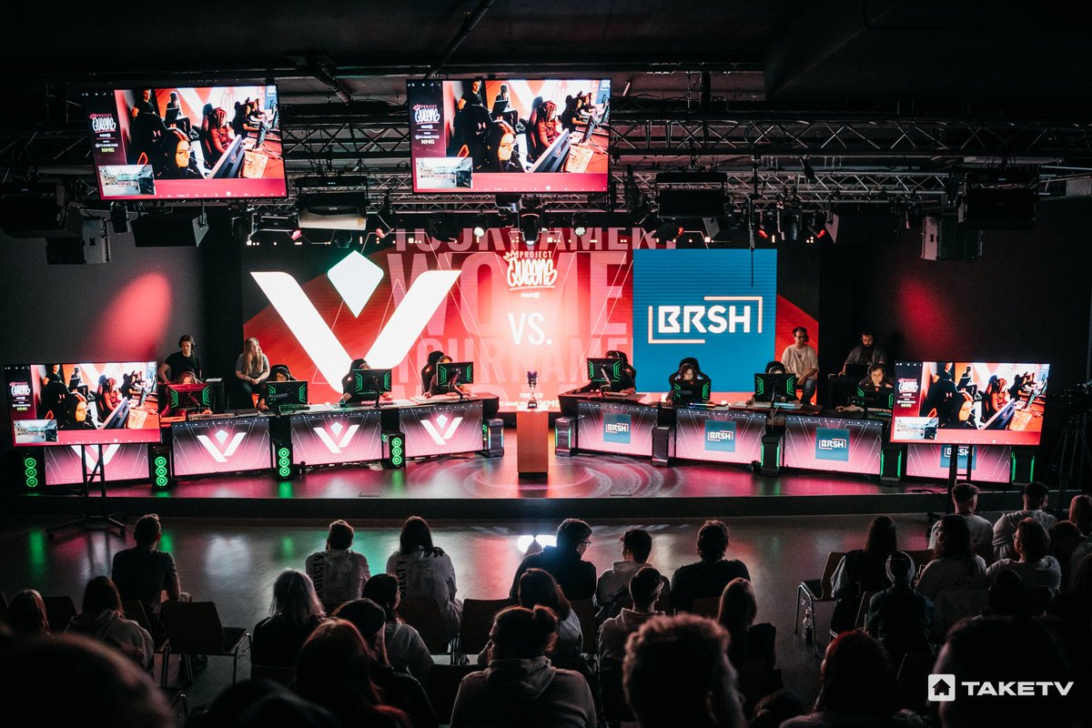 SK Emlux 🩷 tweet media