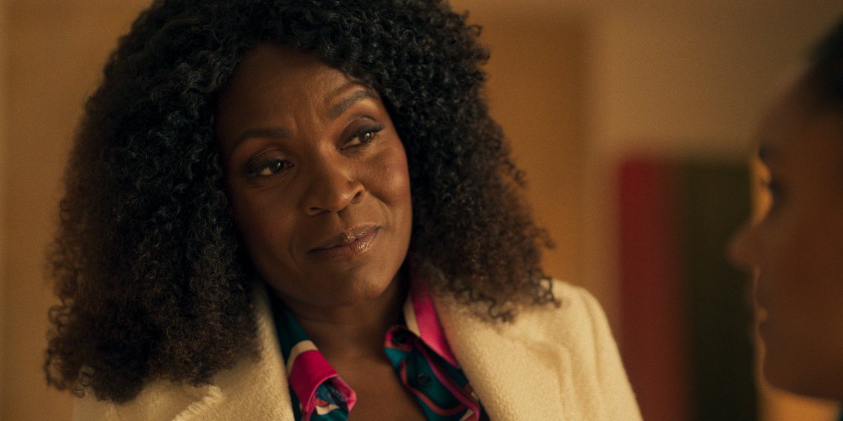 Veelbelovende eerste aflevering van Santos. Romana Vrede! Rotterdam! (#npo <a href="/SuzanneGeurts/">Suzanne Geurts</a> <a href="/SitiKnuttel/">Siti Knuttel</a> <a href="/MiekevdBijl/">mieke van der bijl</a>) 

Foto credits: BNNVARA/Topkapi Series