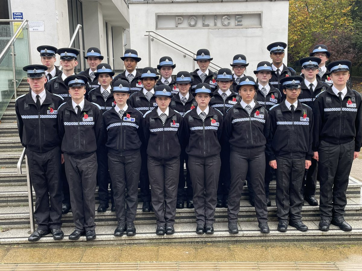 Remembrance Parade Leamington Spa 2023 #LestWeForget2023 #WeWillRemember <a href="/warkspolice/">Warwickshire Police</a> <a href="/PoppyLegion/">Royal British Legion</a>