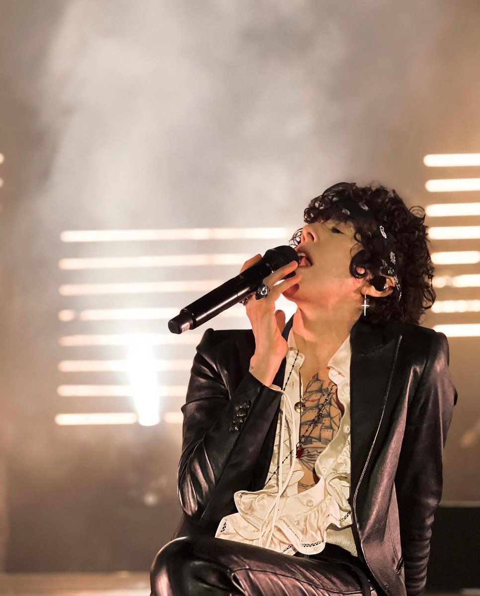 sylvie_lengjel's tweet image. if i could have one last time with you… @iamlp
•
photos by me! 📷@alexandramussar 🙏
•
LP at @queenelizabeththeatre in Toronto, ON 🇨🇦 11/4/23
•
#iamlp #iamlpofficial #lp #lphackedcanada #lpcanada #lptour2023 #lptour2024 #newmusic #lovelines