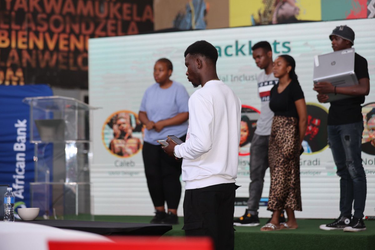 Geekulcha's tweet photo. Looking beyond the traditional way of credit scoring “HackLets” uses a machine learning algorithm that processes non-traditional data such as age, health and online behaviour to determine the user’s credit worthiness 

@VirtuTech_ @Yoliswa_M3 @GradiK6 @JTsunch 

#ABGEWHack2023 https://t.co/iokUbv7ivK