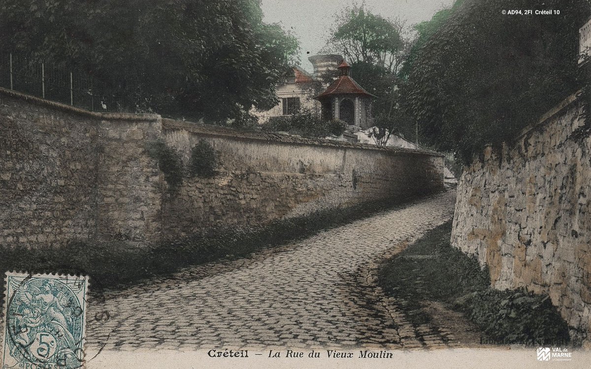 #PromenadeDuDimanche 🚶‍♀️ Aujourd'hui on part en balade du côté de #Créteil, vous nous suivez ?! 😀
⏳  Envie de voyager dans le temps ? Découvrez nos collections de documents iconographiques en ligne 👉 
✅ bit.ly/3Zba5fK 
#cartespostales #valdemarne #archives