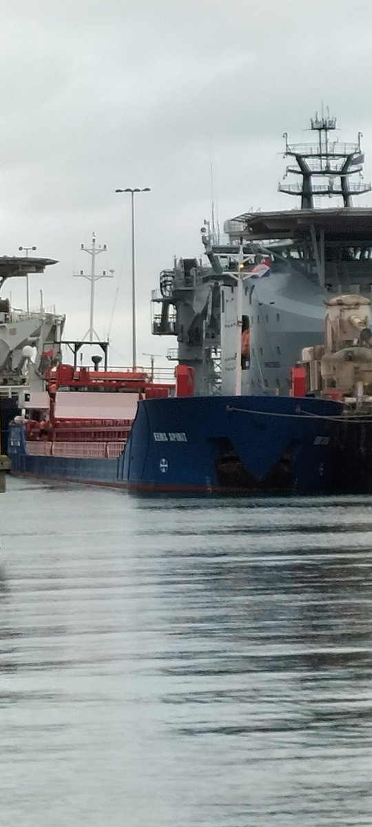 Boycott portland port 🇱🇺 Eems Spirit 🇱🇺 in #portland on 12/11/23.A General cargo vessel.#dorset #weymouth #Eemsspirit #Amasus #Generalcargo #shipslnpics #shipping #marinephotography #shipspotting #Holland #RfaStirlingCastle #RfaProteus
