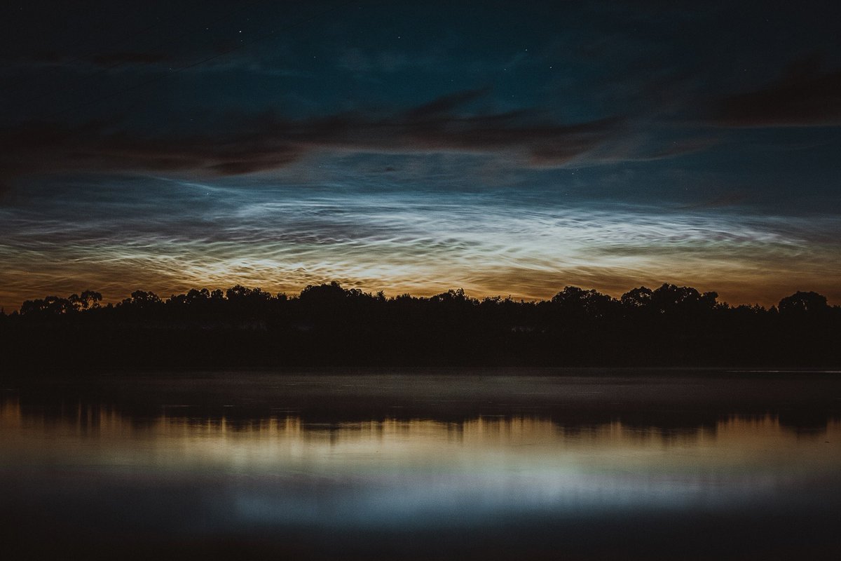 «Cepeбpο в звёзднοм нeбe»