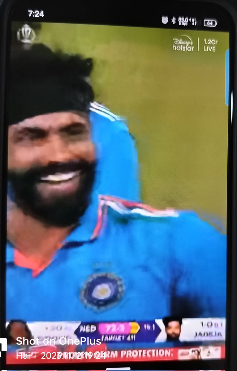 ritz_01_'s tweet image. First ball Wicket for Jaddu. 
@Hisense_IND @imjadeja
#HisenseIndia #IndiaVsNetherlands #OneForTheHome #Worldcup

@sreeeni7799 
@RakeshK73155212 
@ketley_2aug