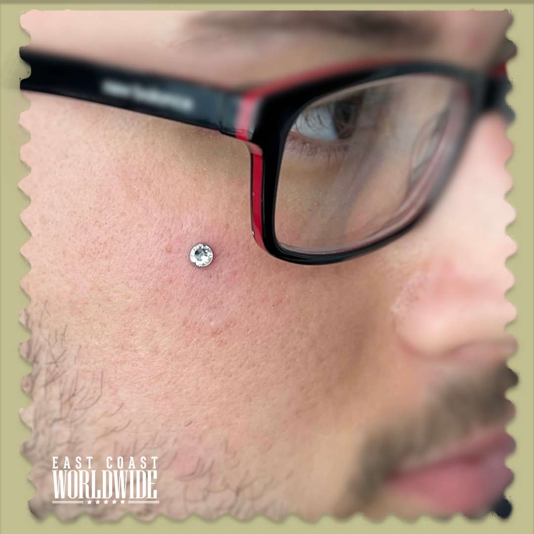 ECWJAX's tweet image. A fresh new dermal or as any professional would call it, surface anchor done by James Coleman using jewelry from @anatometalinc!  #surfaceanchor #dermal #jewelry #checkout #safepiercing #APPforpiercing #Piercing #Jacksonville #APPMember #bodypiercing #Jacksonvillepiercings #ECW
