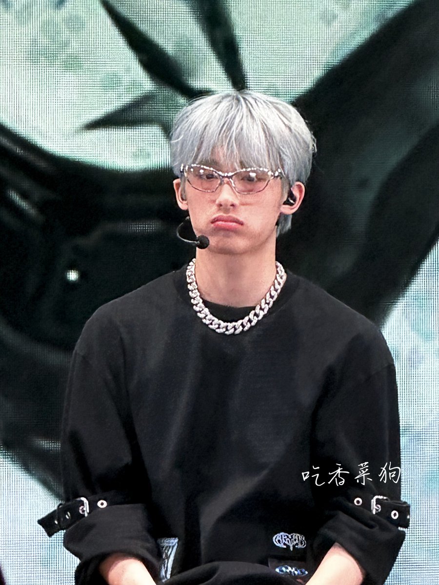 winwinhour's tweet photo. get you a man who can do both https://t.co/f6BHSxWE5E