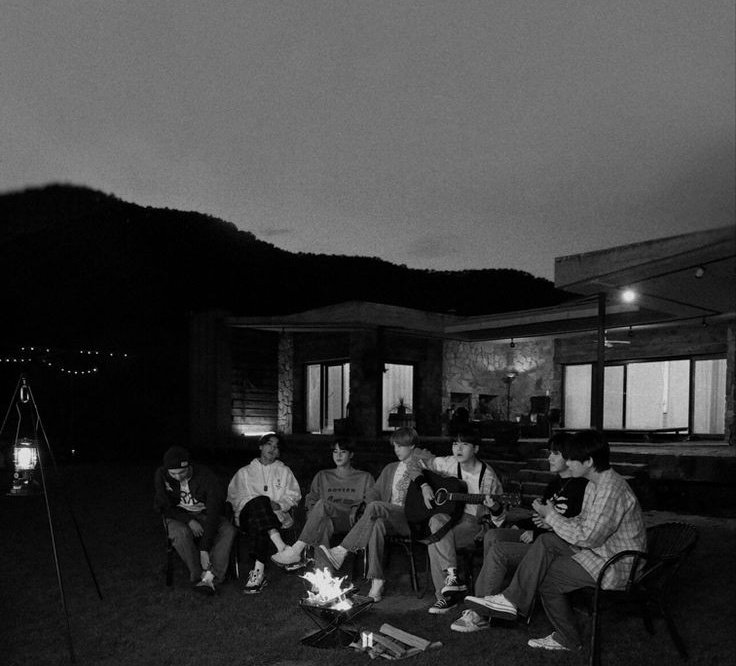 WE LOVE YOU BTS
BTS OUR FAVOURITE ARTIST
BTS BTS BTS
ARMY TRUST BTS ONLY
