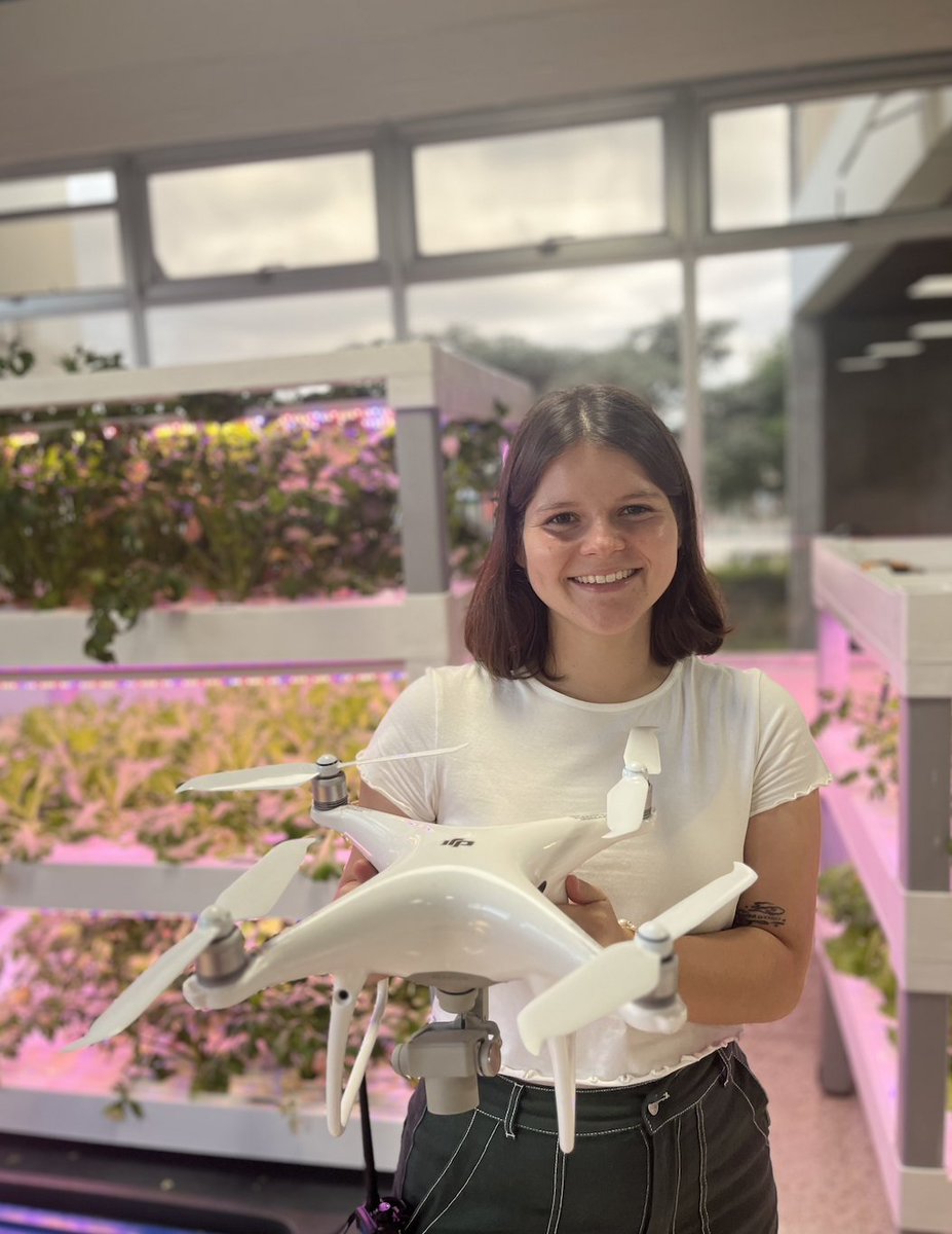 SERVIRGlobal's tweet photo. The #RallyFemenino #GeospatialTechnology workshop would not be possible without the dedication of its team of organizers led by @mrjs06 (RAC), Jonathan Castro (@IICAnoticias), &amp; lead student mentor Carolina Guzmán. Thank you for supporting #WomenInSTEM and rural communities! https://t.co/sbY5MwugN3