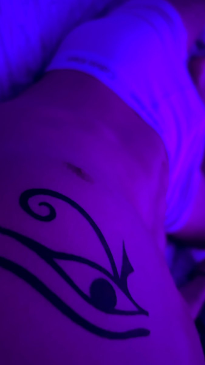 ssamxuell's tweet photo. horus’son🖤 https://t.co/l6Cu6C4mXu