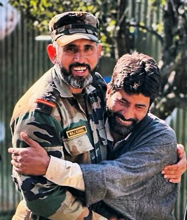ChinarcorpsIA's tweet photo. 'Together we can'

#Kashmir 
#IndianArmy
#Mondayvibes
@adgpi
@NorthernComd_IA