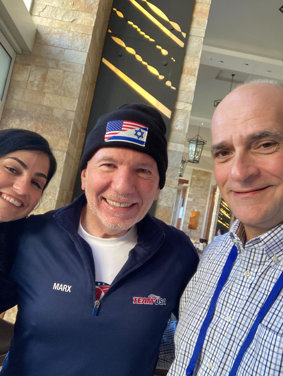 hyro_ai's tweet photo. It's all smiles over at #chime23fall ๐ธ ๐
@CIOCHIME #CHIME @marxtango @crichardville @ILO_Romero @MichaelBlumen15 https://t.co/m1KKDUy9P1