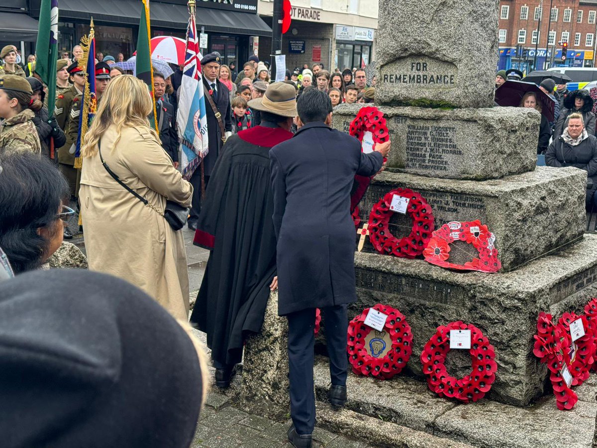 Ameet_Jogia's tweet image. Honoured to join the Remembrance Parade and Service in Edgware with veterans to pay tribute to all those who sacrificed their lives for our freedom. #LestWeForget2023