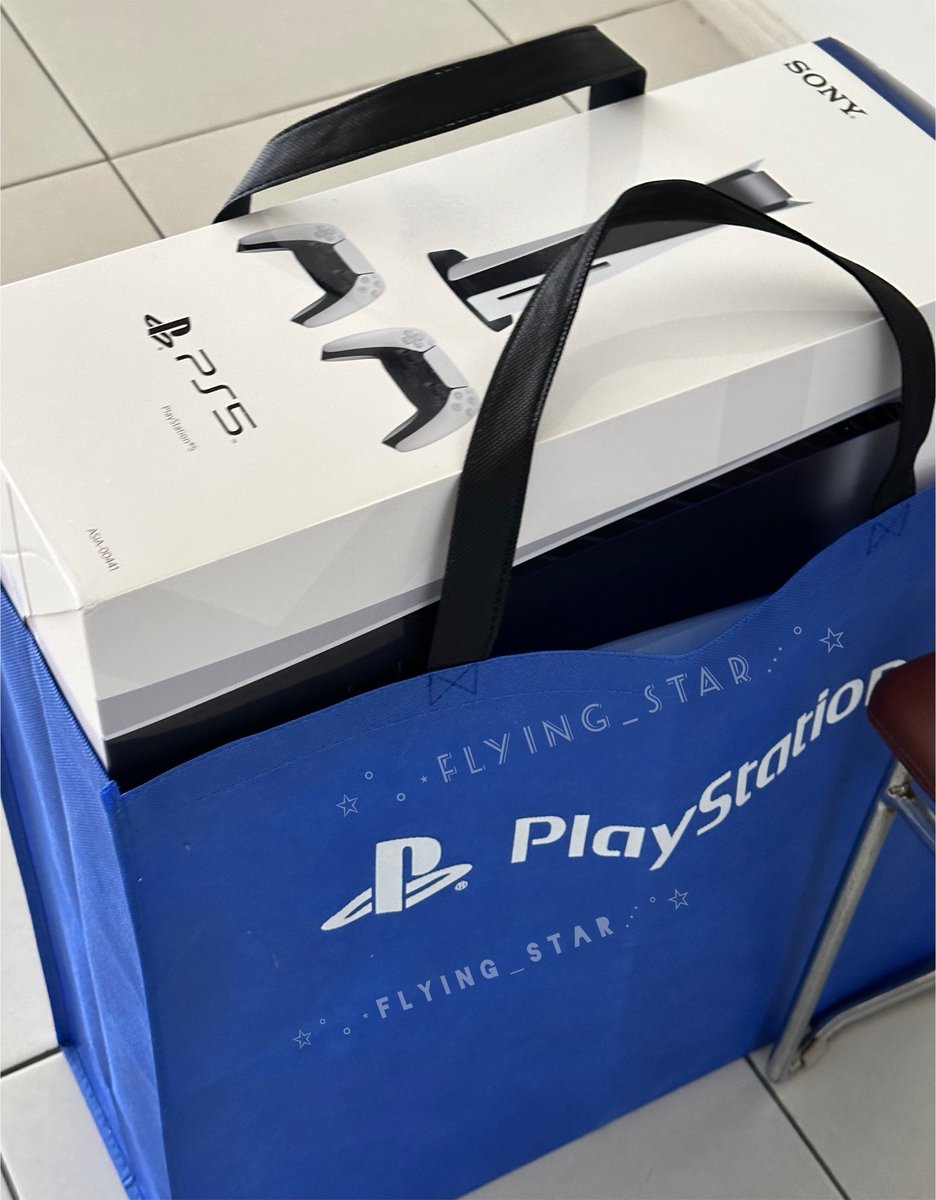 Flying_Star tweet media