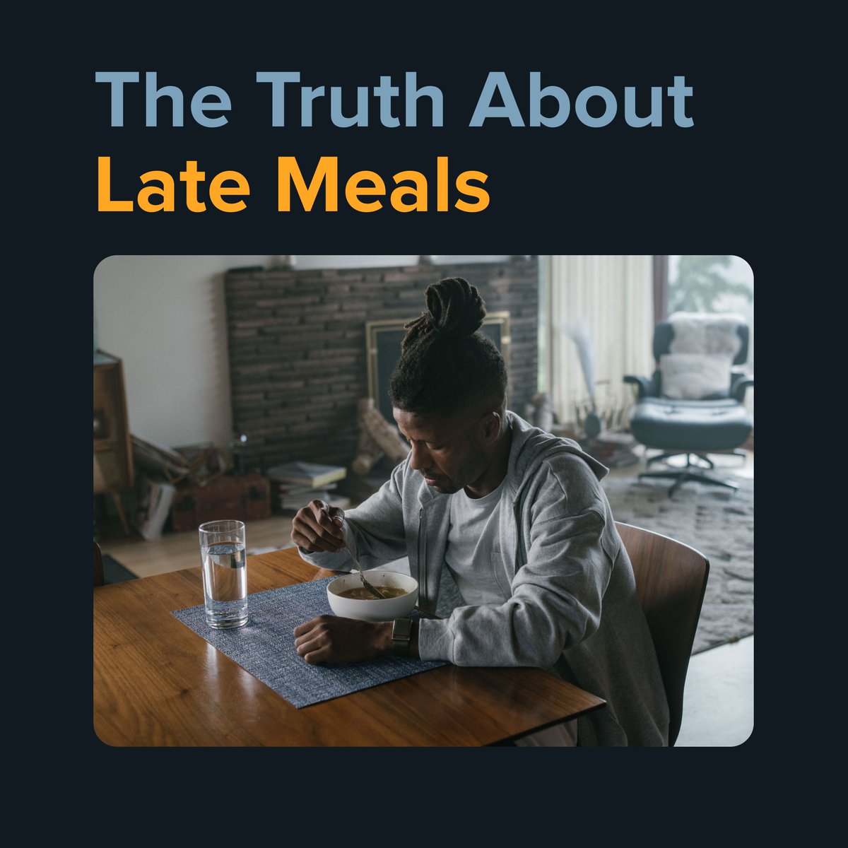 WHOOP's tweet image. Let&apos;s unlock the truth about late-night meals. 🔓🛌

We crunched the numbers and WHOOP data supports a connection between bedtime snacking and disrupted sleep. That&apos;s why we&apos;re here with 5 tips to optimize your zzz&apos;s game! 😴💤

 #WHOOP #SleepingTips #LateMeals