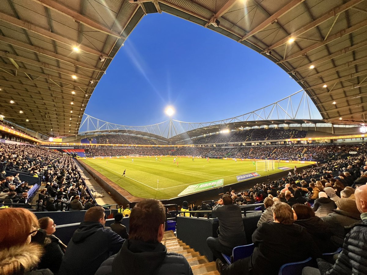 yozzerbean's tweet photo. League one football #bwfc https://t.co/Rte3mC6Ltu