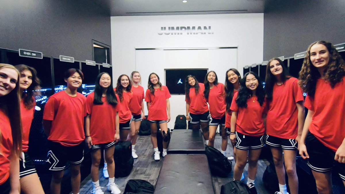 RedondoGBB's tweet photo. Thanks to Jordan Brand for our visit to Jordan Flagship Store DTLA #RyseUp https://t.co/gpf1vaAVTw
