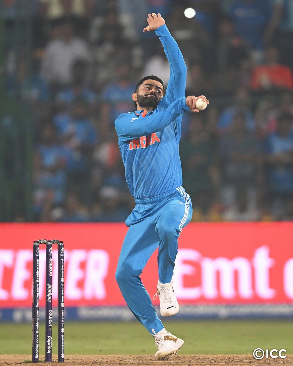 ChennaiIPL's tweet image. Quick bowler @ it again! 🤩🥳