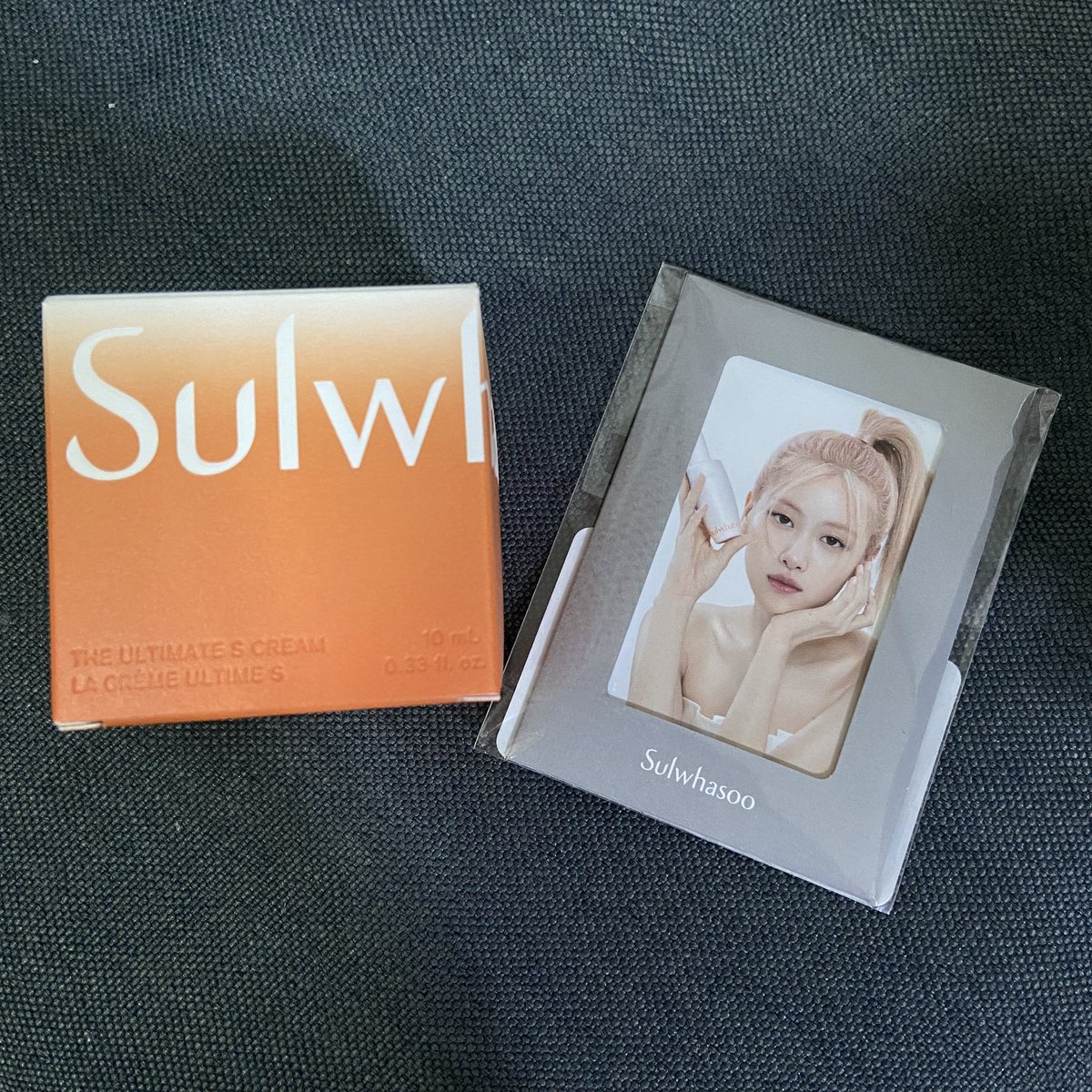 ms89705276's tweet photo. 블랙핑크 로제 설화수(Sulwhasoo)
진설 팝업 한정판 포카 미개봉 및 크림10ml 세트양도합니다
가격:세트 7.0 포카만 5.0
반택만가능 https://t.co/1v5htMz70g