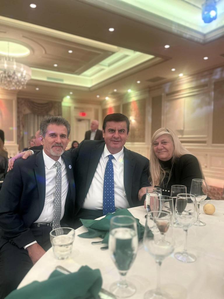 Parikiaki's tweet photo. Great night at the Lampousa Cypriot American Association “Horos tou Lemoniou”
https://t.co/PK0sgxQJ42
#USCypriots https://t.co/znVQTAJBg7