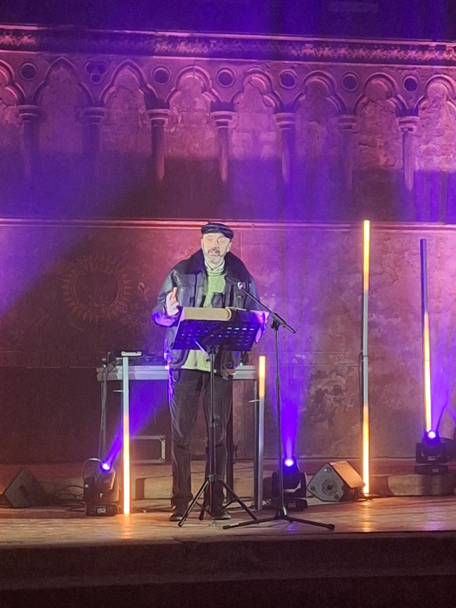 conventview's tweet image. Congratulations to Richard O'Leary on a vibrant and moving storytelling presentation last ight at @OutburstArts launch of festival publication #Catflap #3 in Carlisle Memorial Church - a highlight among standout poetry readings!!