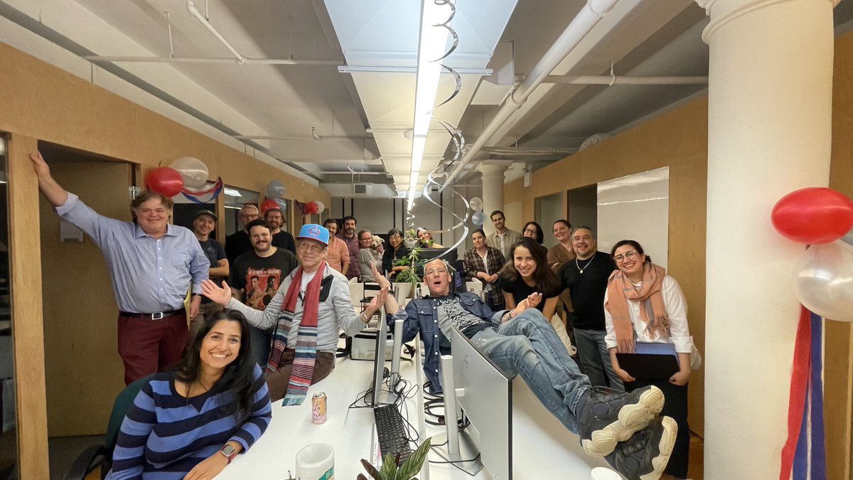 Early this am EP Divya Chungi (bottom left) & her team of editors/wizards completed the 130th and final episode of ⁦@SHO_TheCircus⁩! Its do good! Please join us tonight at 7 pm EST. Send photos, comments - love to experience show w/ you & Ty for watching!