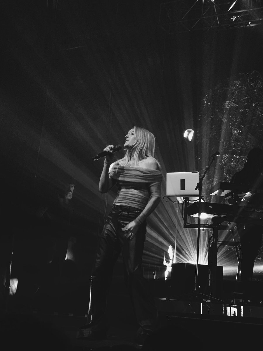alcjnc's tweet photo. Berlin was absolutely incredible @elliegoulding still not over it. Love you forever, see you again soon xx
#hthtour #higherthanheaventour https://t.co/SPWhy08OTl