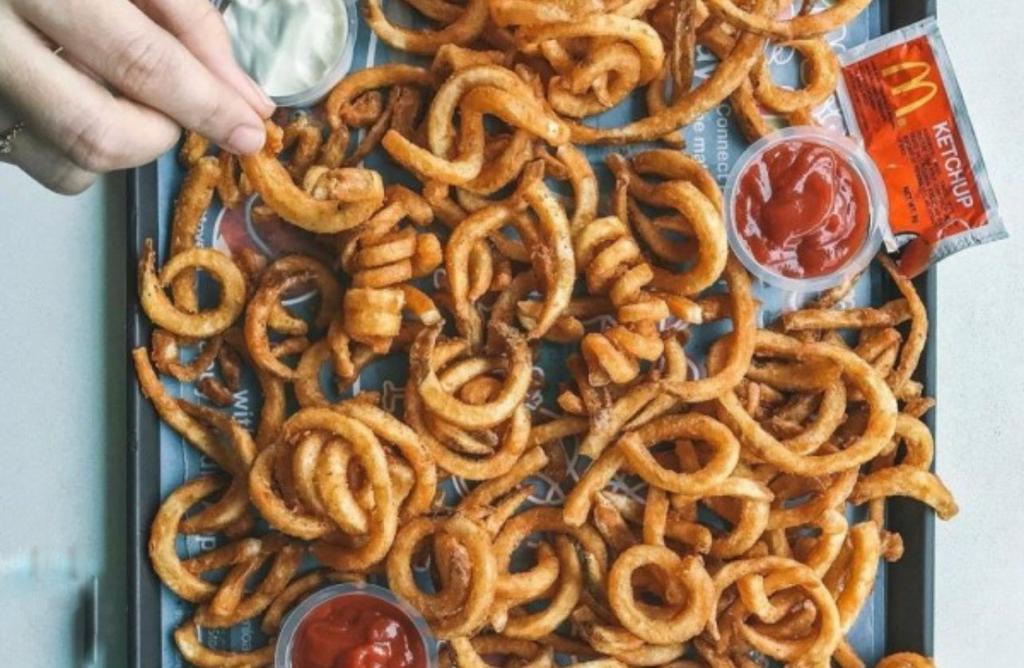 joeboyking93's tweet photo. Untuk Curly Fries MCD ni, aku dapat lah korek rahsia sikit.. Bila manager sporting, semua benda dia bagitahu..

Produk ni betul-betul sebiji macam MCD, harga pun murah, RM15.60 sahaja!! Dah terpaling jimat ni.. Worth it to buy..

✅Mc Cain Curley Fries

🛒https://t.co/tI27JPqesC https://t.co/sIQn2jZ3py