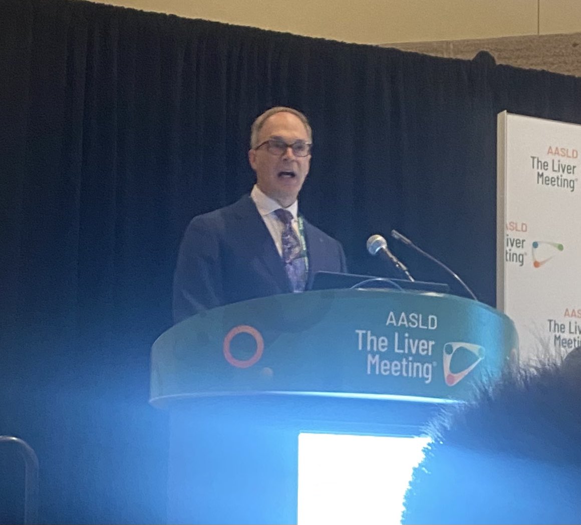 MonicaTincopa's tweet photo. Stephen Harrison reviewing data on over 6000 patients in #MASH clinical trials to identify what combination of screening data minimizes screen fails and optimizes enrollment to identify #AtRiskMASH
 -combination of A12, AST, and FAST useful guiding parameters
#TLM2023 https://t.co/K8t6fNhnqy