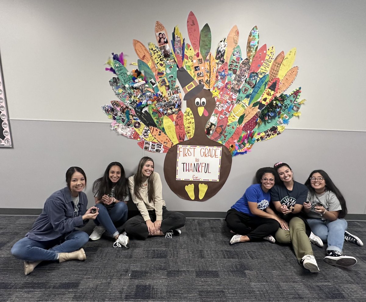 Lieder Elementary tweet media