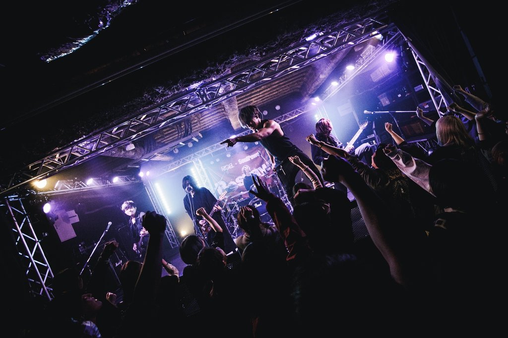 acor_official's tweet photo. RIGEL × Soulpower pre.「Respawn」
2023年11月12日(日)
場所:富山SoulPower
8年ぶりの富山、復活のSoulPower
待っていてくれてありがとうございました。呼んでくれたRIGELに最大の感謝を🤝
photo by @haru96_s
#SoulPower
#RIGEL
#BLUELIGHTCALL
#acor https://t.co/EPHAJMPRrc