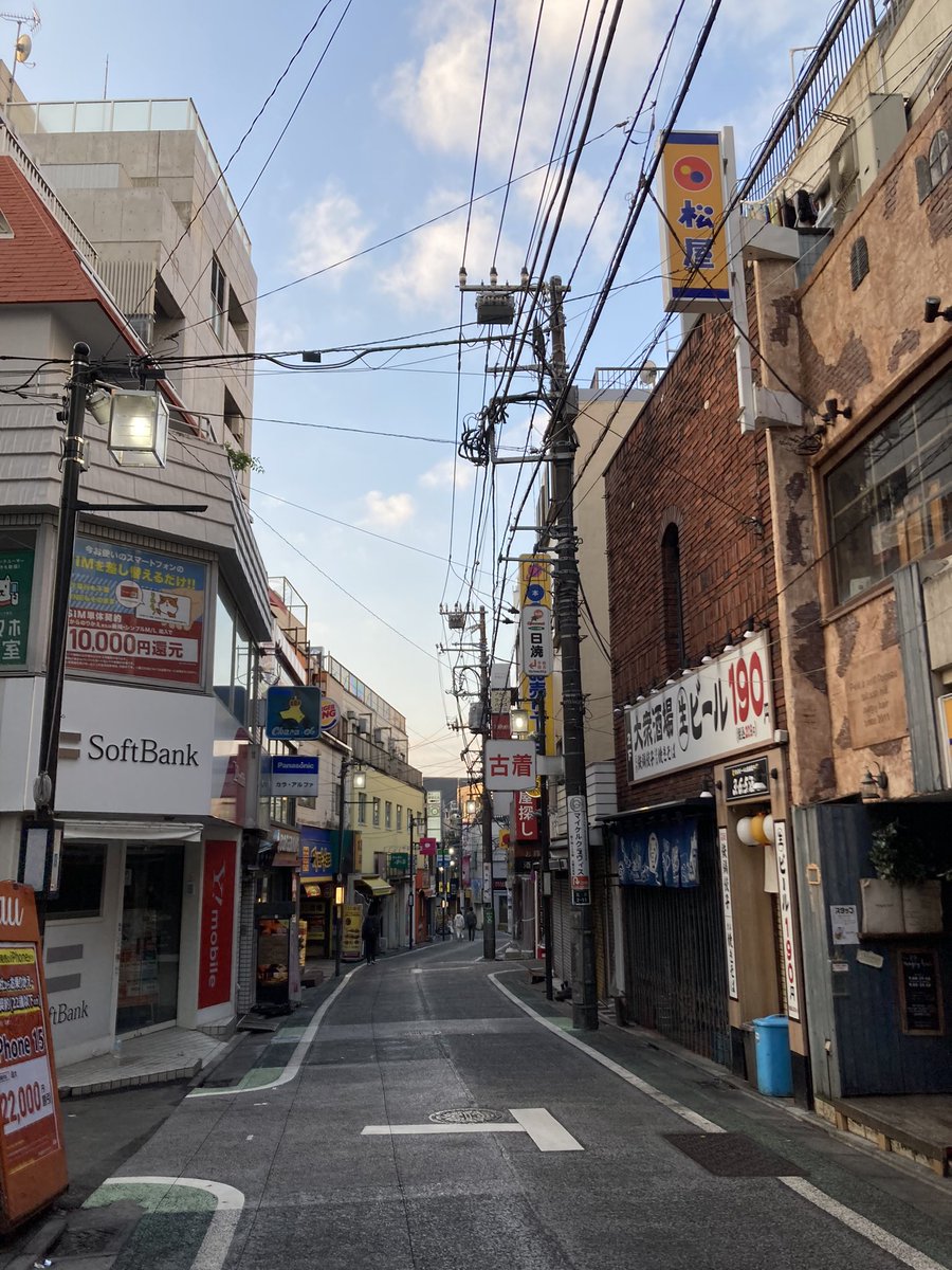 ok_ritchy's tweet photo. シモキタ‼️
この辺の商店街の雰囲気は、
店は変われど、変わらない🙂
ナント❗️キッチン南海健在‼️ https://t.co/ih8wsl6ku7